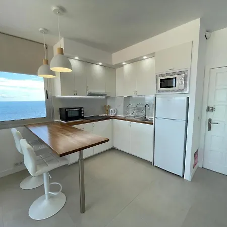 Modern With Pool In Bel Air Building アパート *
